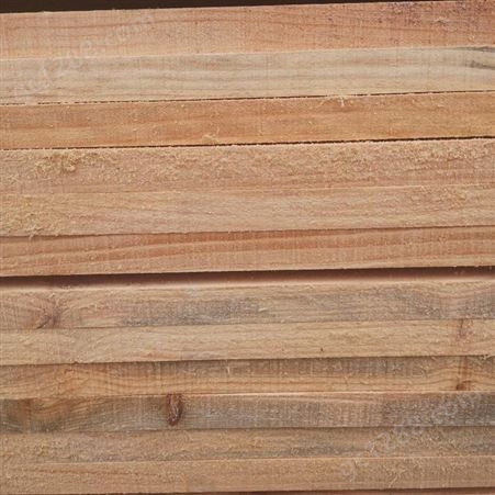 禄森木业辐射松板材定制围栏用木建筑方木