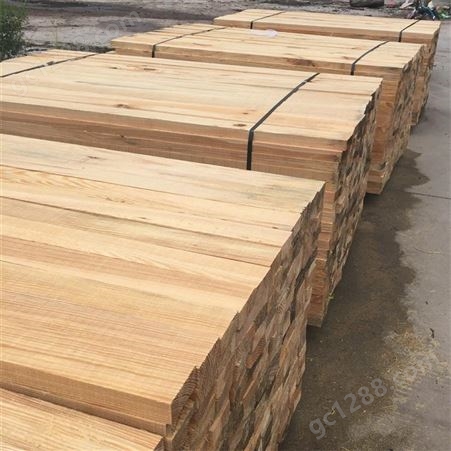 禄森木业平价木方松木 耐磨松木建筑木方精选供应商直发