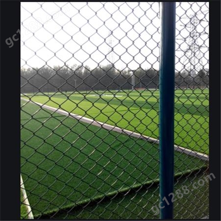 球场围栏 运动场防护网浸塑静电喷塑耐腐蚀 防护围挡