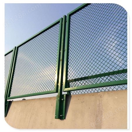 高速公路防撞击护栏绿色1.5米高菱型钢板网桥梁防抛网耐腐蚀