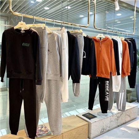 杭州四季青品牌折扣女装21年夏季运动套装拿货