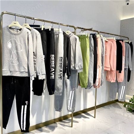 杭州四季青品牌折扣女装21年夏季运动套装拿货