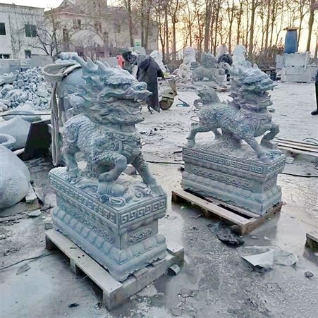 石头动物雕塑狮子厂家 志诚石业 用心雕刻 石雕狮子北京狮