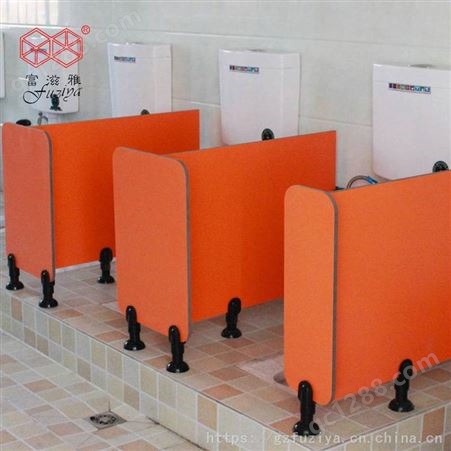 幼儿园隔断隔板儿童厕所T型隔板新颖潮流时尚蹲便