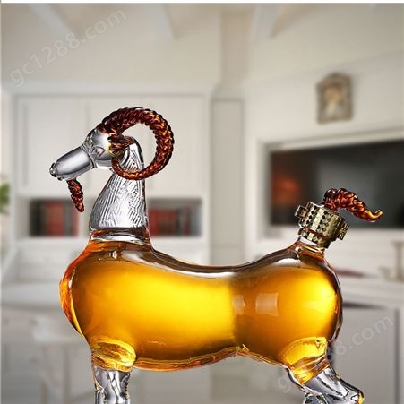 十二羊造型泡酒器   山羊玻璃瓶  动物羊酒瓶   吹制玻璃白酒瓶  耐热玻璃羊瓶