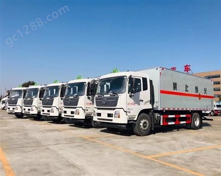 河北6.8米危险品运输车 东风10吨危化品运输车新品技术参数